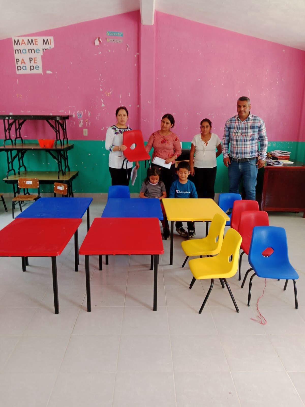 ¡Apostando por la educación de nuestras comunidades! 🎒🏫